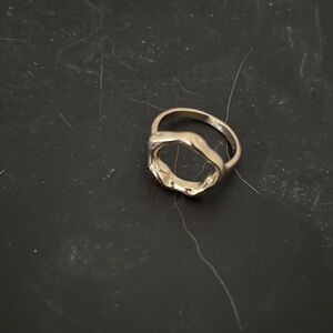 Elegant Gold Ring